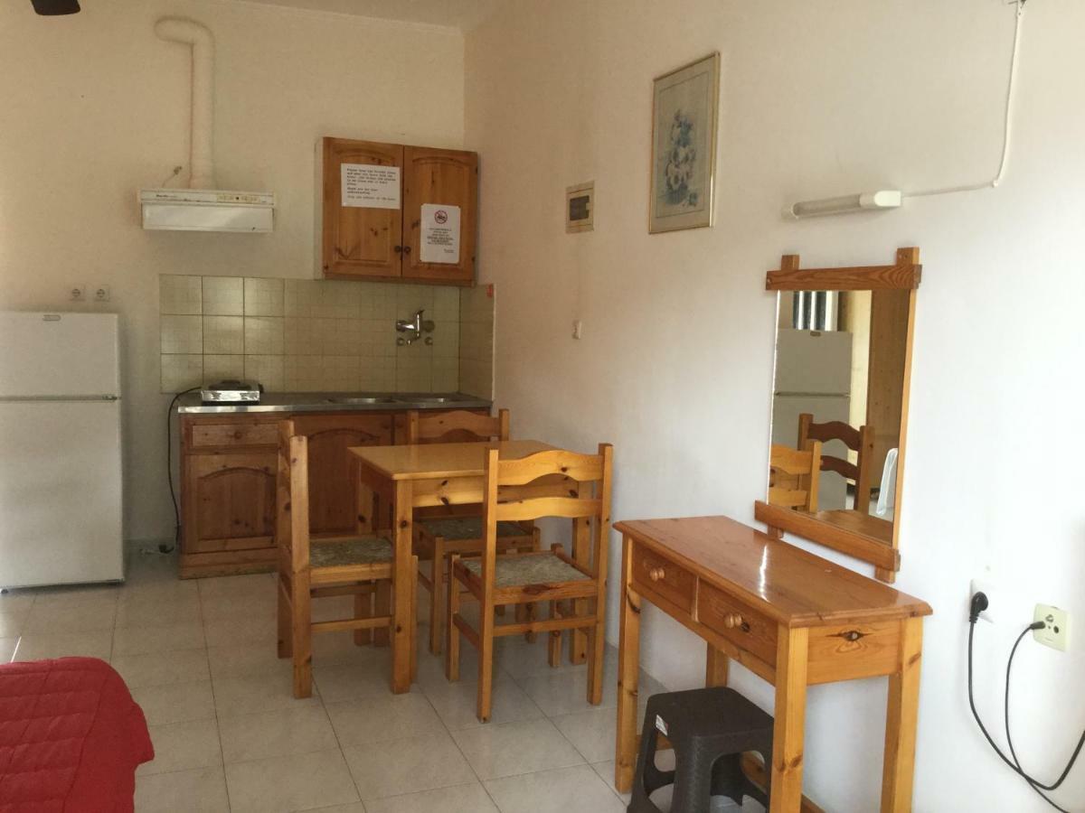 Hotel Kallithea Loutra Edipsou  Buitenkant foto